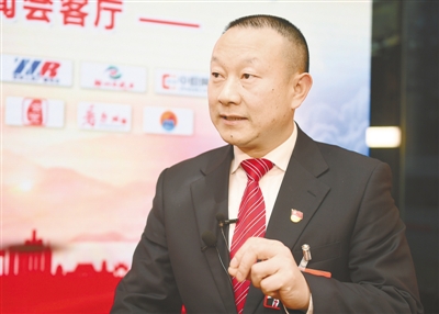 文新茶老总_刘耀文新照片
