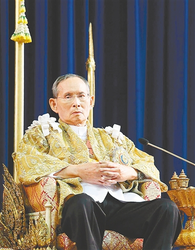 泰国第一任国王图片